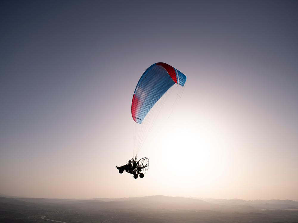 The R-Bus 2, the most versatile paramotor wing