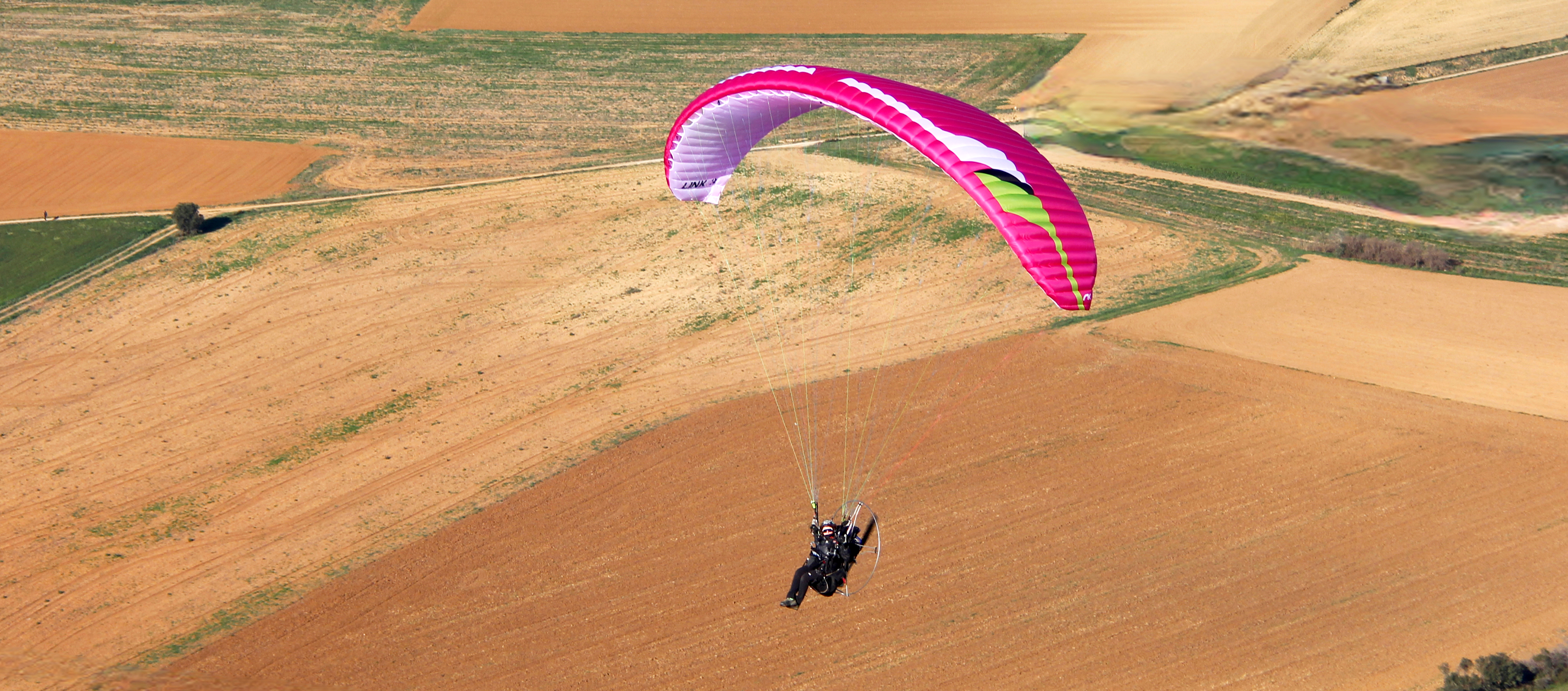 Wing to start in paramotor flying Niviuk Link 3