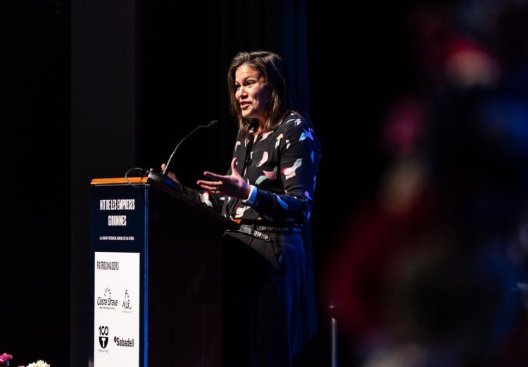 Niviuk, reconocida por la FOEG por su proyección internacional e innovación en el vuelo libre