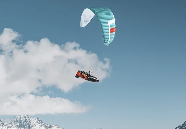9 pilotes Niviuk affronteront la X‑Pyr 2026 équipés de la nouvelle Rocket P
