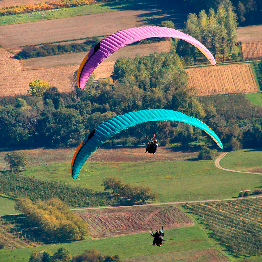 “À chacun son envol”: paragliding as a space for well-being and confidence